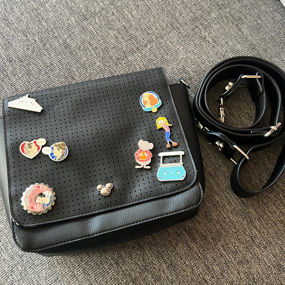 Official ShopDisney Park Trading Pins Purse w/ Adjustable Strap